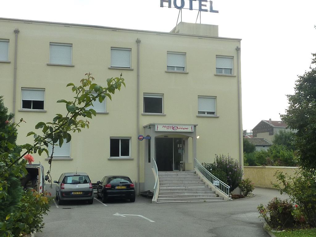 Hotel De L'Europe Pierre-Bénite Екстериор снимка